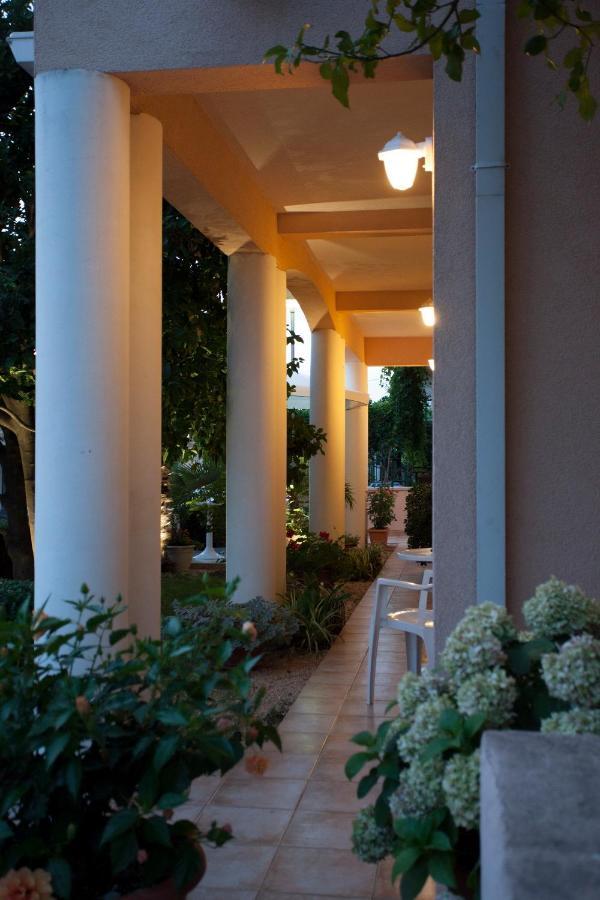 Aparthotel Villa Mozart Podgora Eksteriør bilde