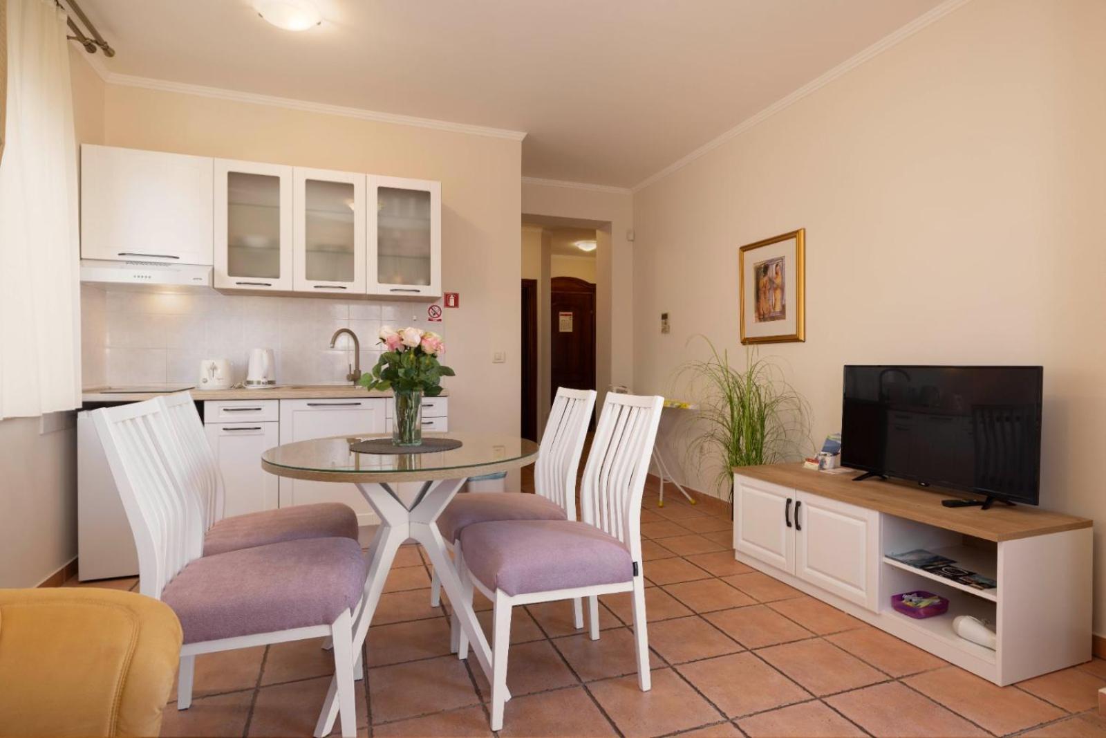 Aparthotel Villa Mozart Podgora Eksteriør bilde