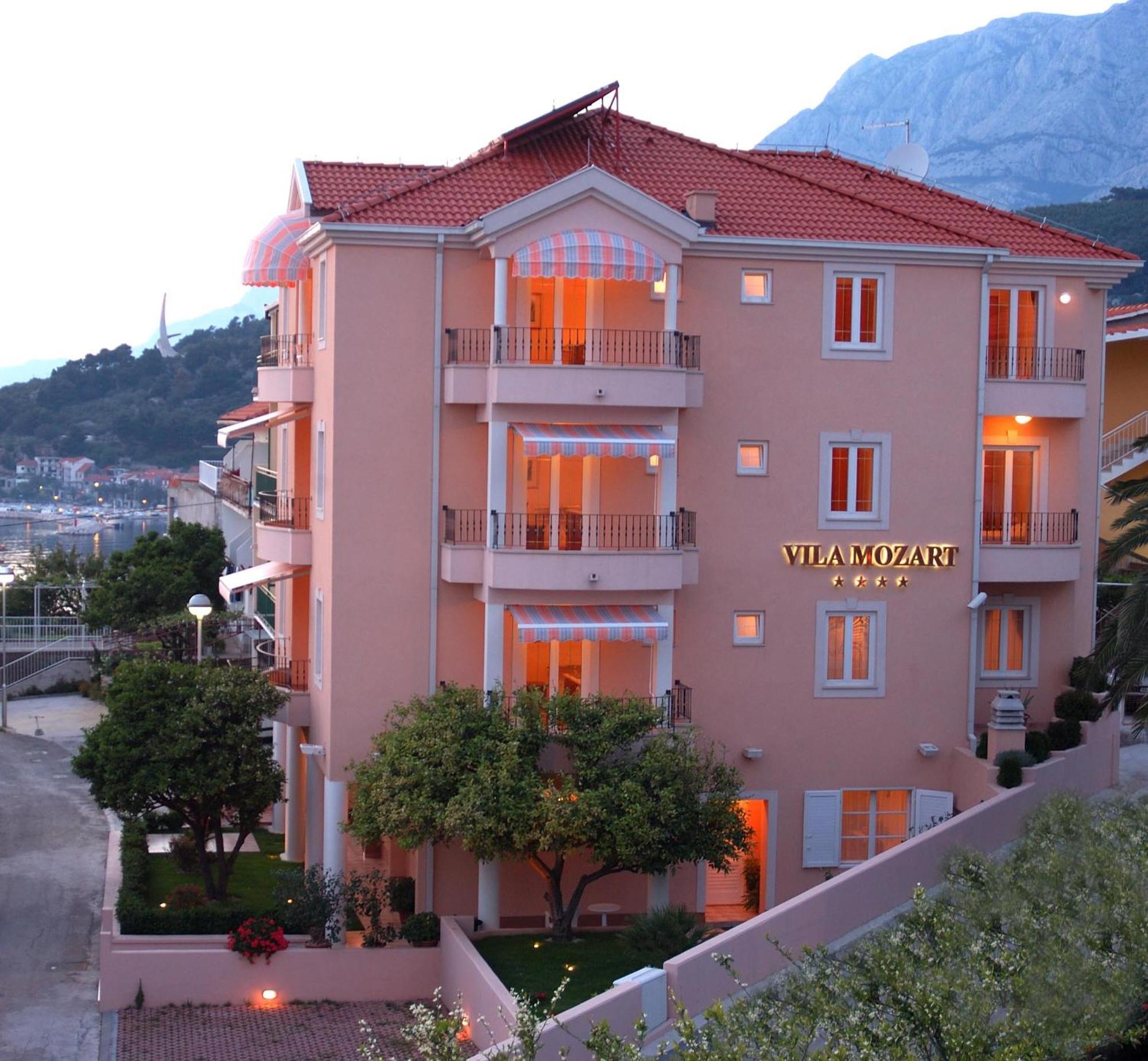 Aparthotel Villa Mozart Podgora Eksteriør bilde